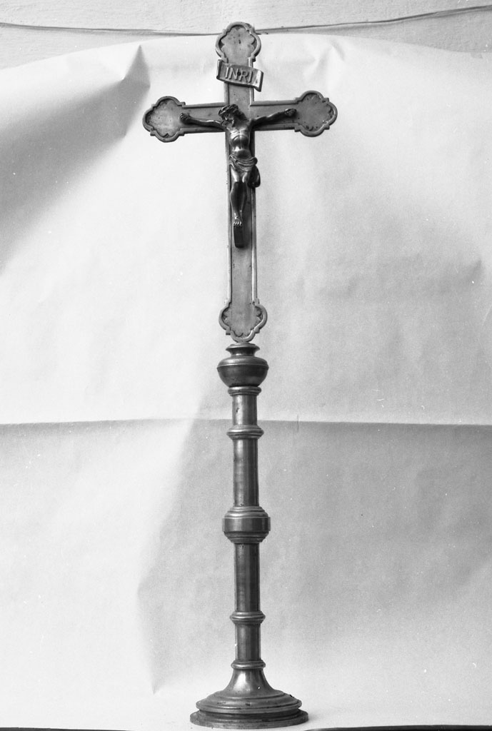 croce d'altare - bottega toscana (primo quarto sec. XX)