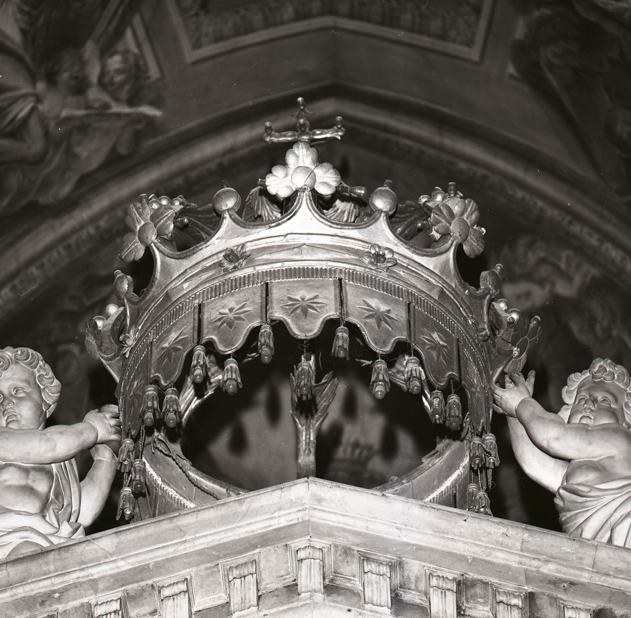 corona di Beucci Giobatta (attribuito) (sec. XIX)
