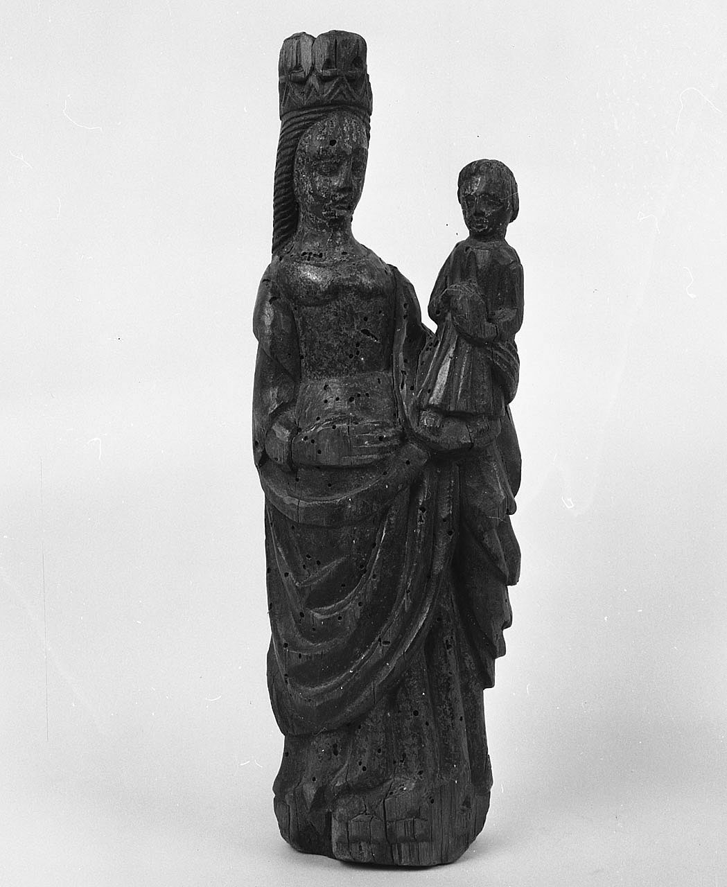 Madonna con Bambino (scultura, opera isolata) - ambito toscano (fine/inizio secc. XIV/ XV)