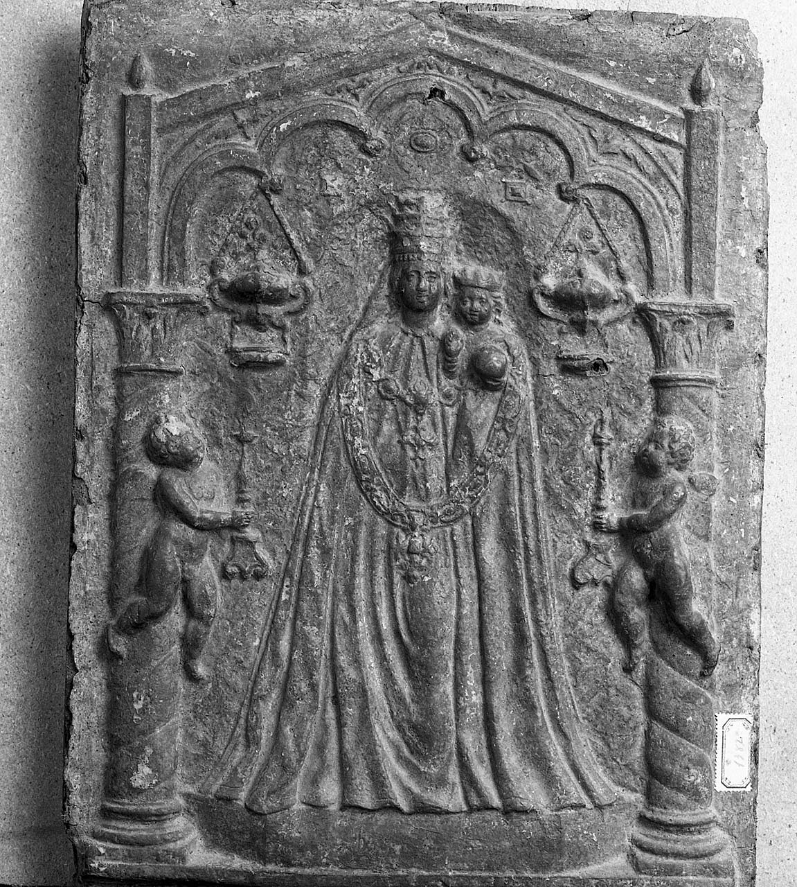 Madonna di Loreto (rilievo, opera isolata) - ambito toscano (sec. XV)