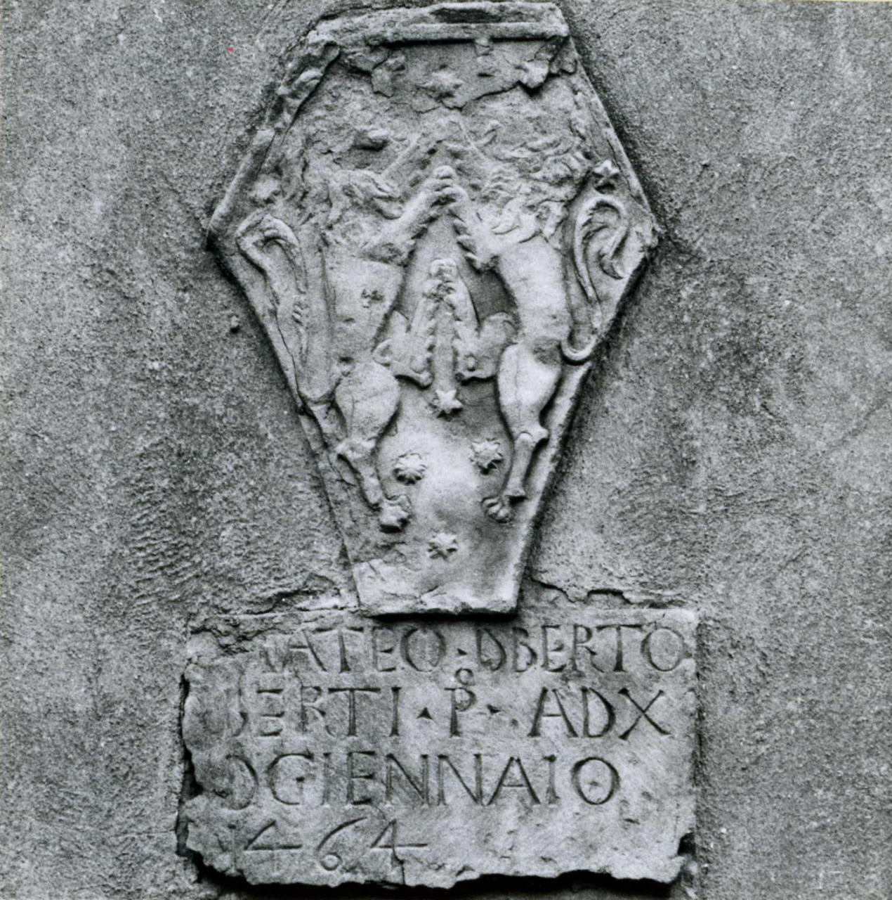 stemma gentilizio della famiglia Berti (rilievo) - bottega toscana (sec. XV)