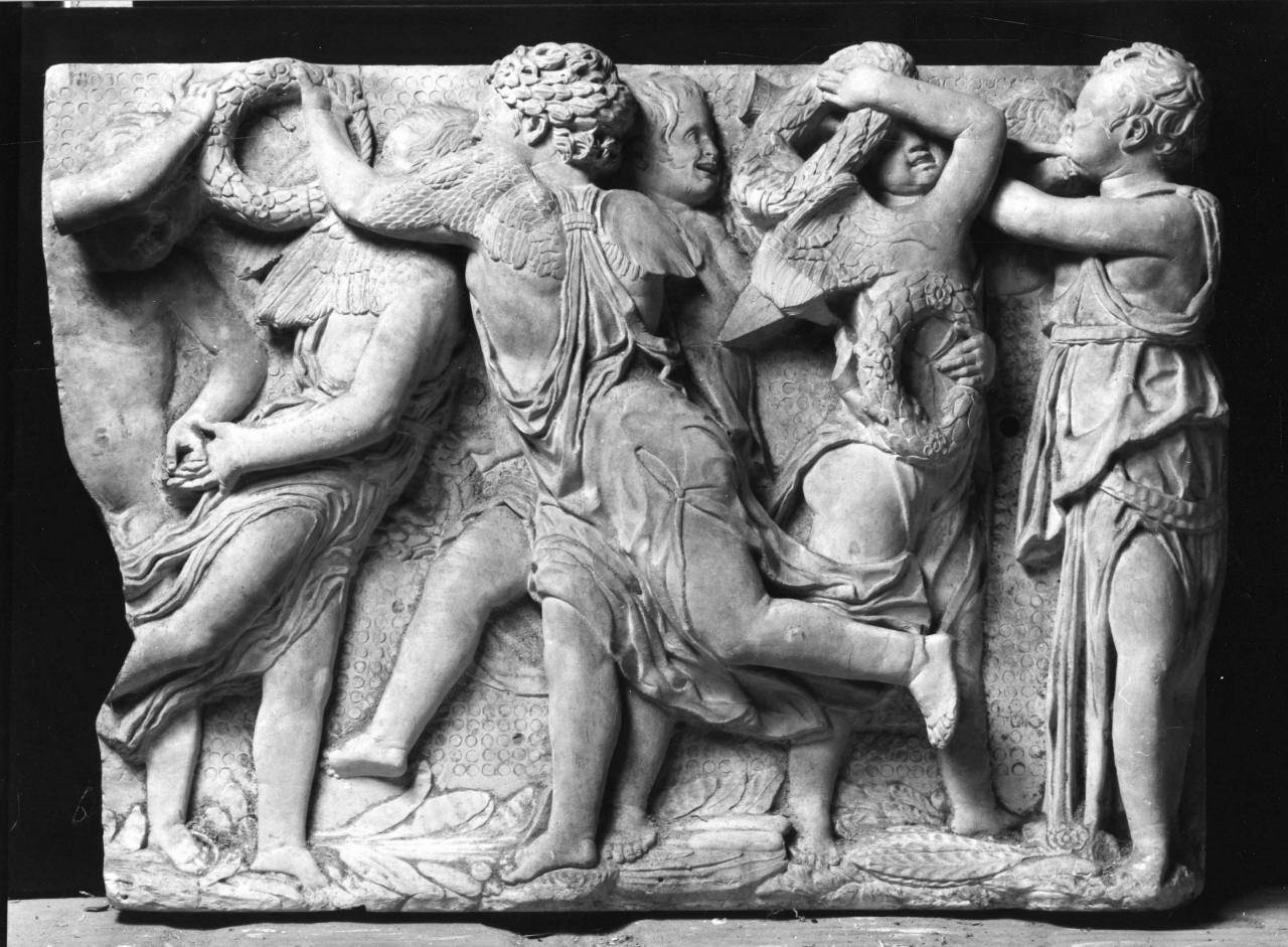 danza di putti (rilievo, elemento d'insieme) di Lelli Oronzio (sec. XIX)