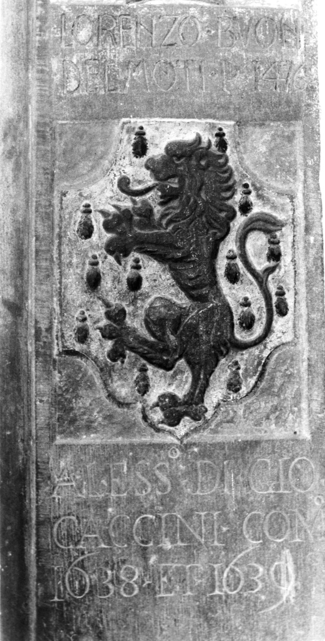 stemma gentilizio della famiglia Caccini (rilievo) - manifattura pistoiese (sec. XVII)