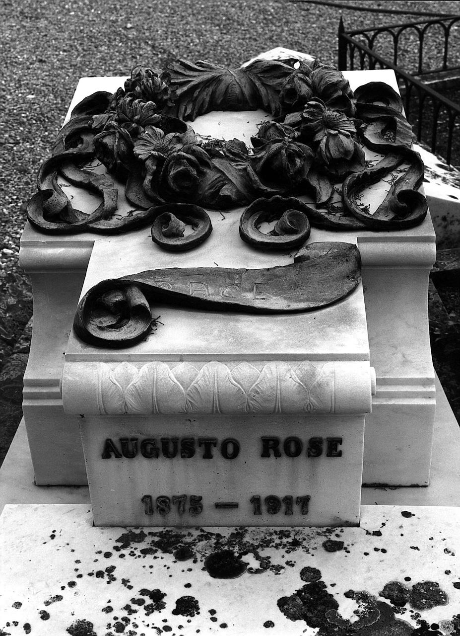 monumento funebre di Betti Odoardo (sec. XX)