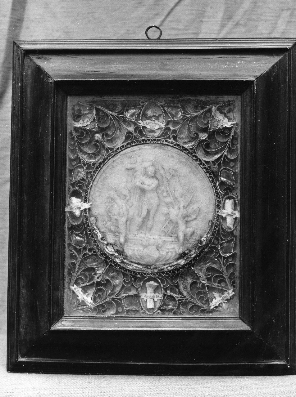Cristo portacroce con angeli (reliquiario con Agnus Dei) - bottega romana (sec. XVII)