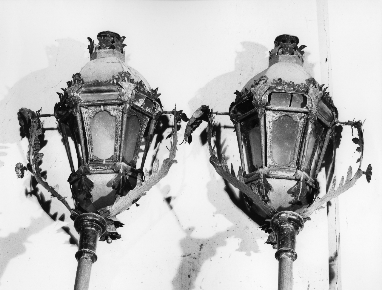 lanterna processionale, serie - bottega toscana (sec. XVIII)