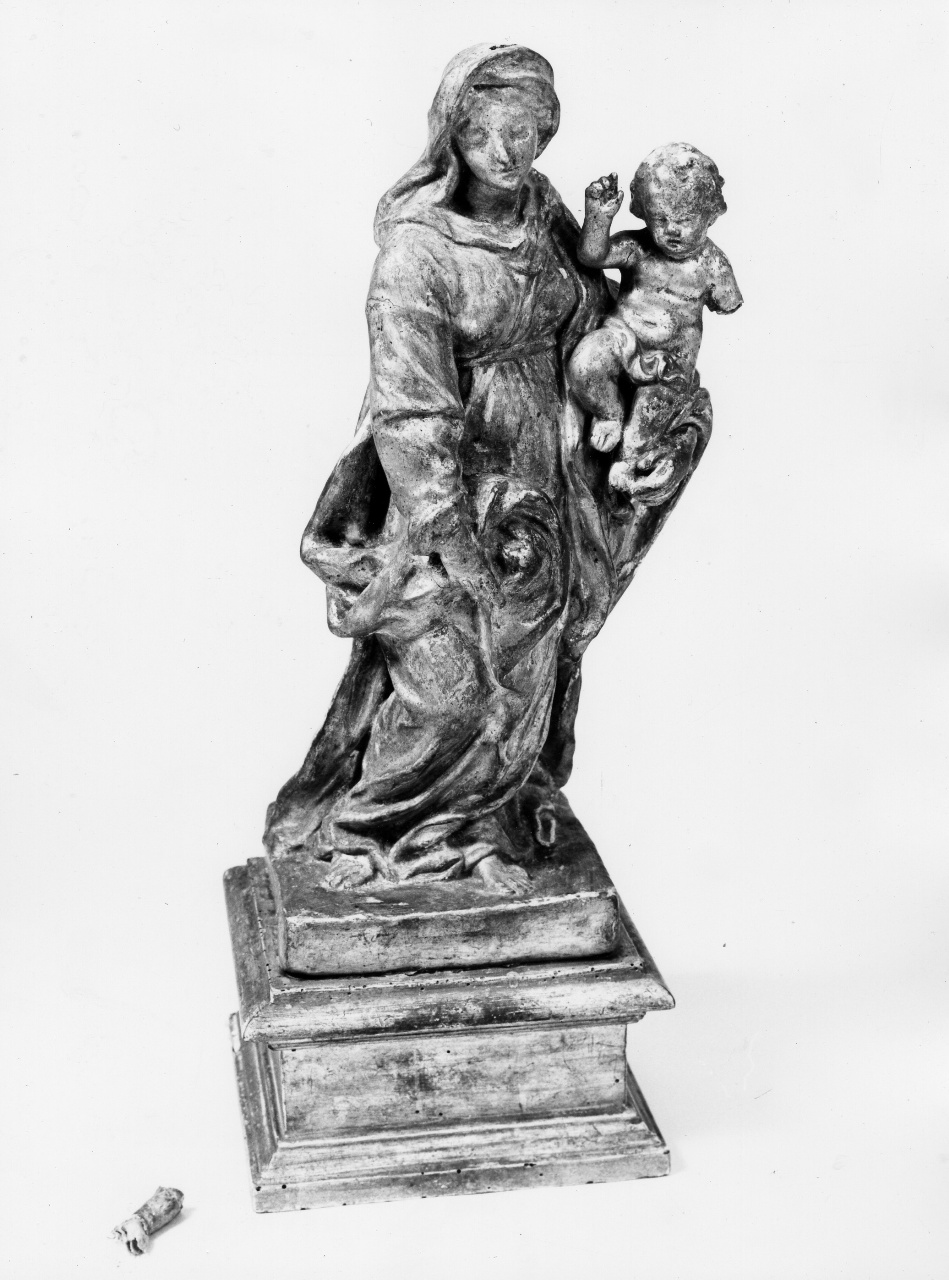 Madonna con Bambino (statuetta) - bottega toscana (sec. XVIII)
