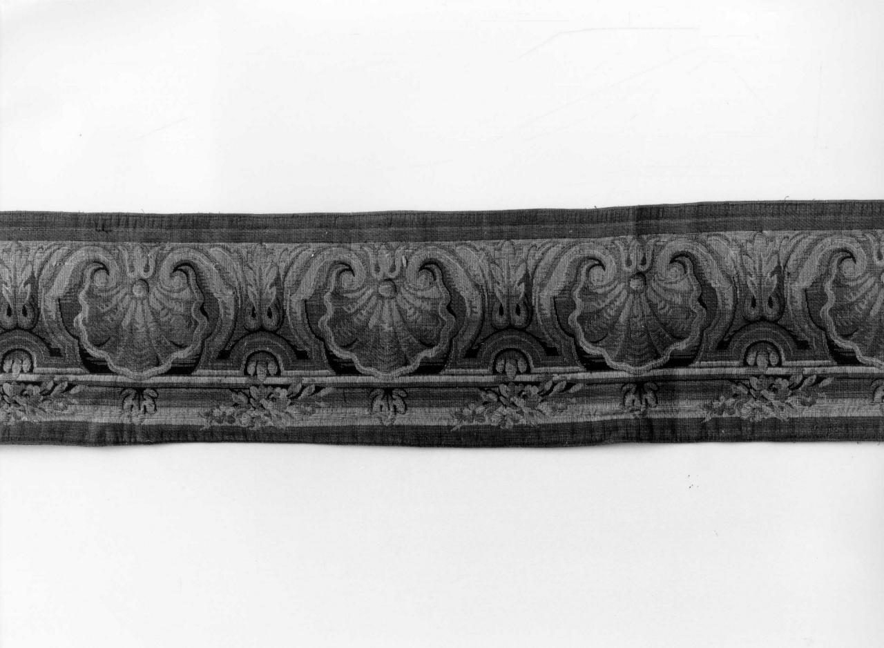 tappeto, frammento - manifattura italiana (seconda metà, seconda metà sec. XVIII, sec. XIX)