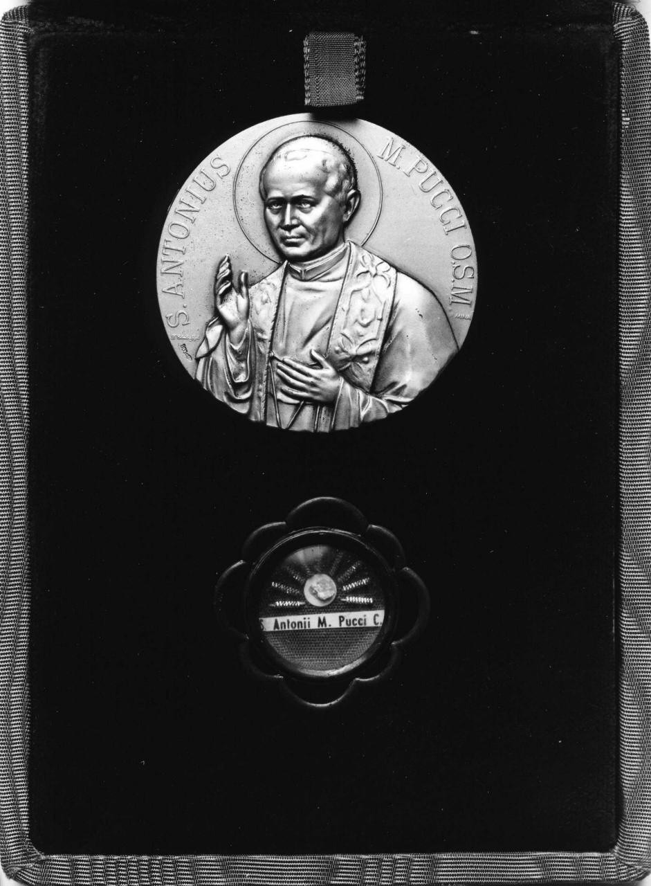 Sant'Antonio Maria Pucci (medaglia) di Mina Felice (ultimo quarto sec. XX)