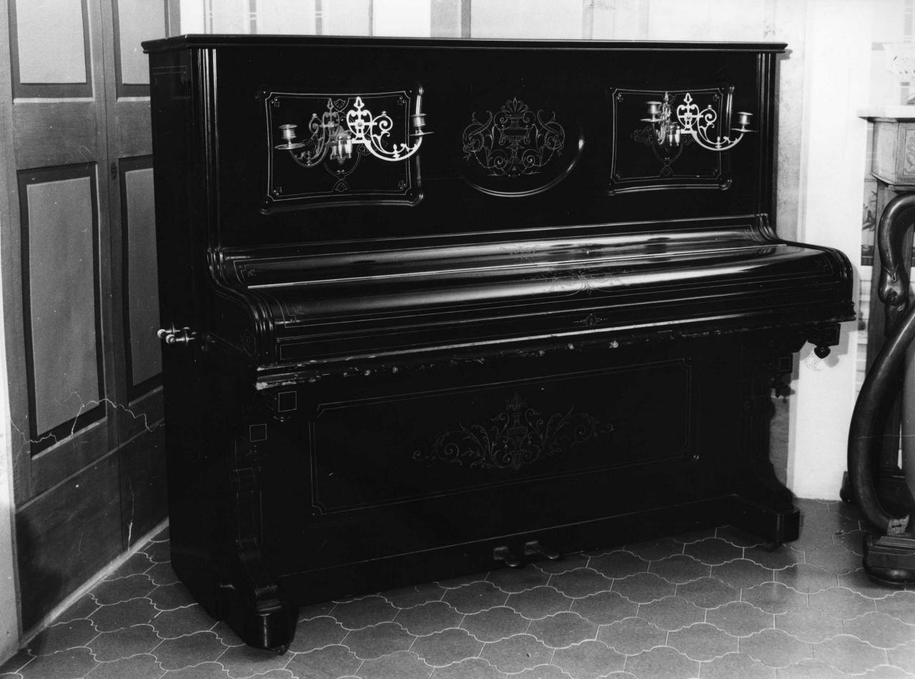 pianoforte - a tavolino - produzione tedesca (seconda metà sec. XIX)