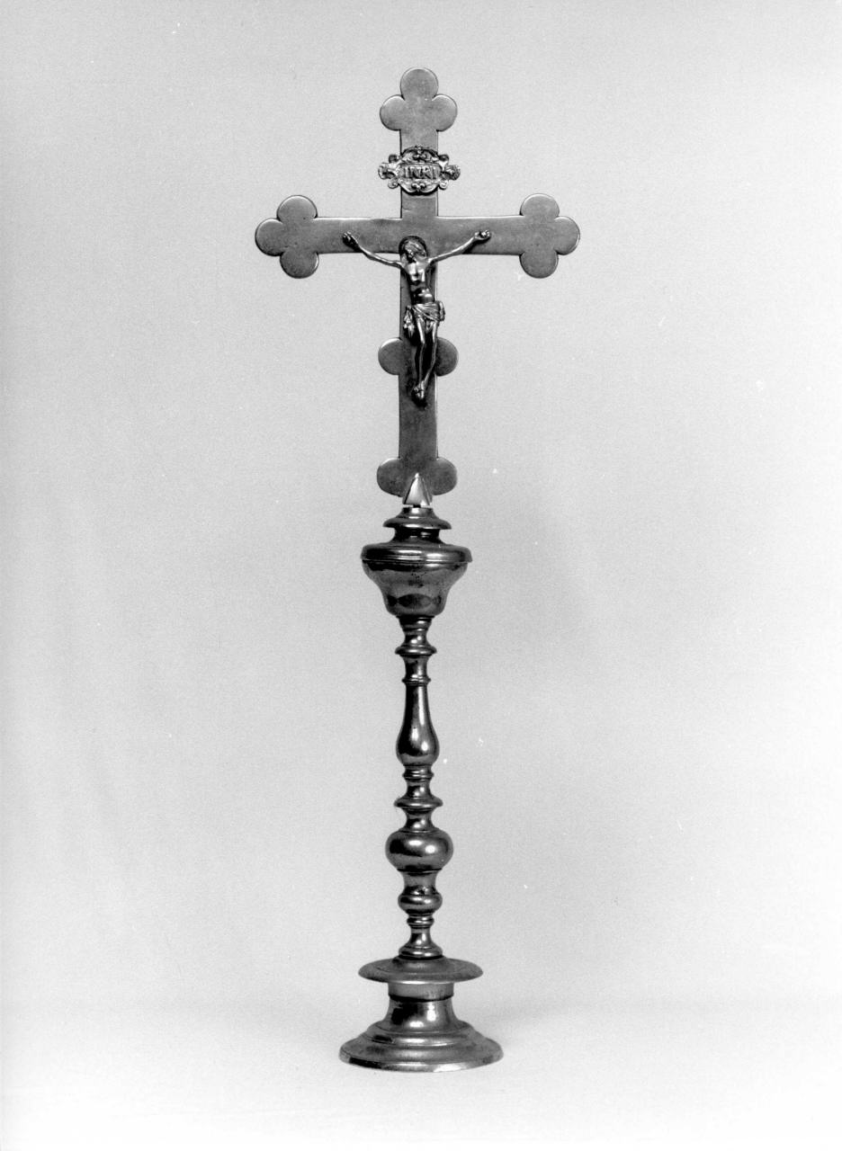 Cristo crocifisso (croce d'altare) - bottega toscana (prima metà sec. XVIII)