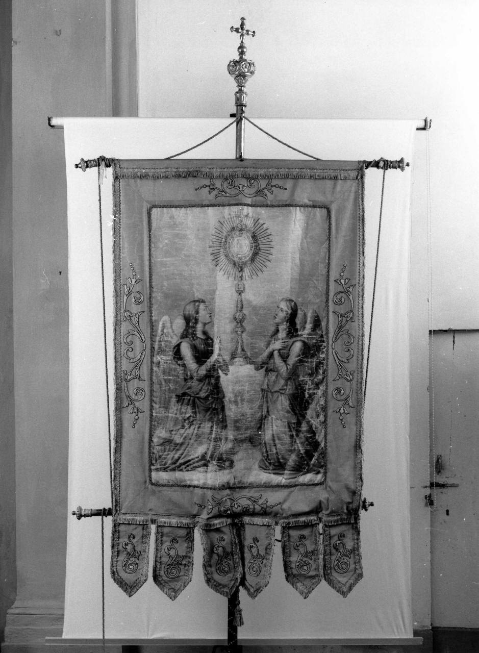 angeli adoranti l'ostensorio (stendardo processionale) - ambito toscano (seconda metà sec. XVIII)