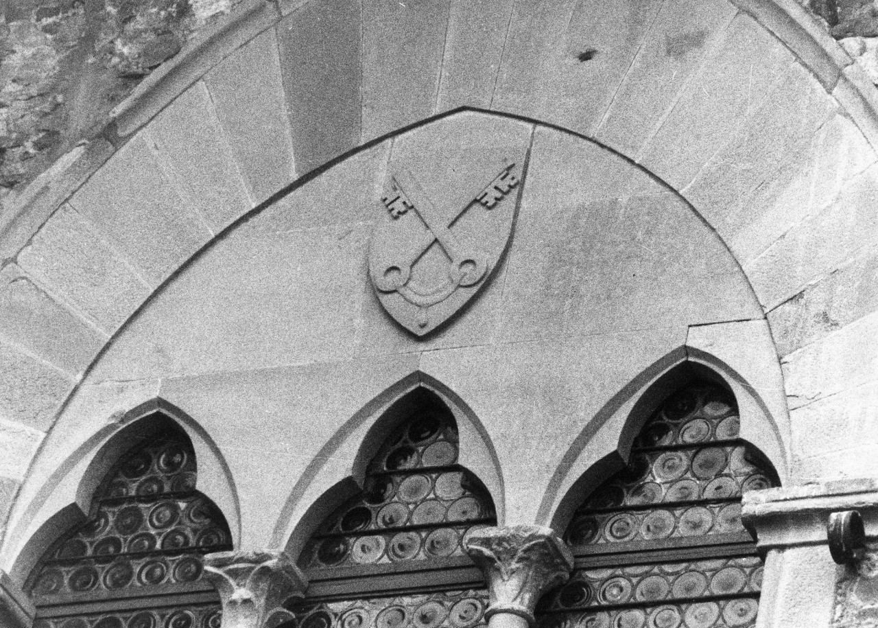 stemma gentilizio della famiglia Tagliaborghi (rilievo) - manifattura toscana (sec. XIV)