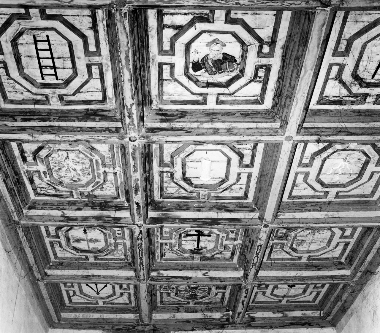 simboli della passione (soffitto a cassettoni) - bottega toscana (sec. XVIII)
