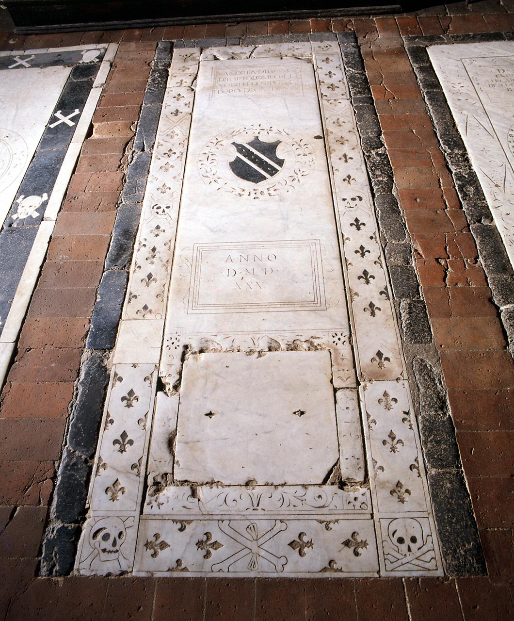 stemma gentilizio della famiglia Nobili, decorazione vegetale (lastra tombale) - produzione fiorentina (sec. XVI)