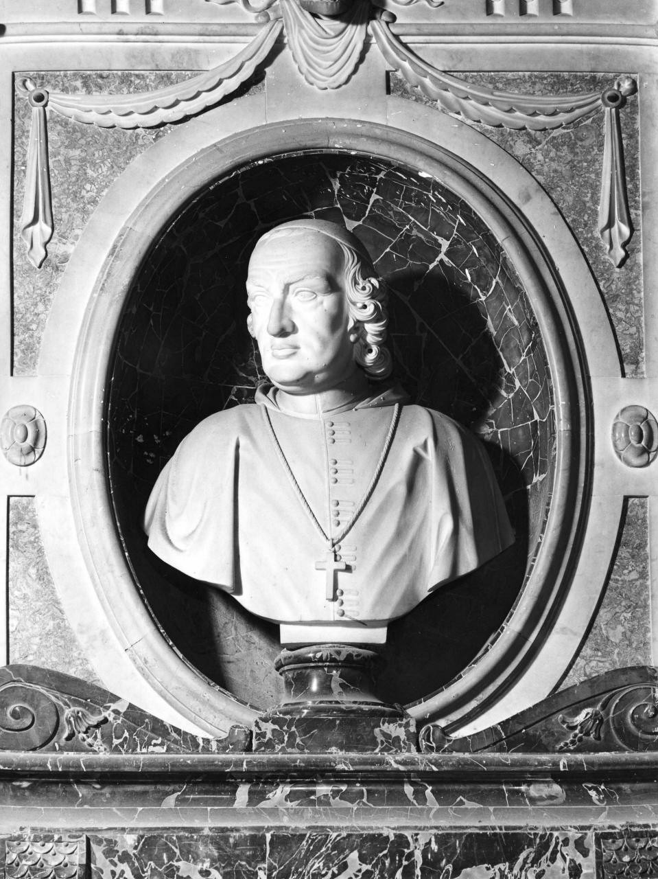 busto ritratto del vescovo Federigo Alamanni (rilievo, elemento d'insieme) - manifattura toscana (sec. XVIII)