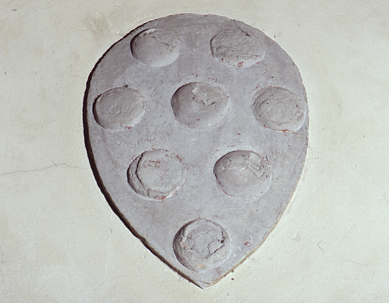 stemma gentilizio della famiglia Medici (rilievo) di Michelozzi Michelozzo - bottega fiorentina (sec. XV)