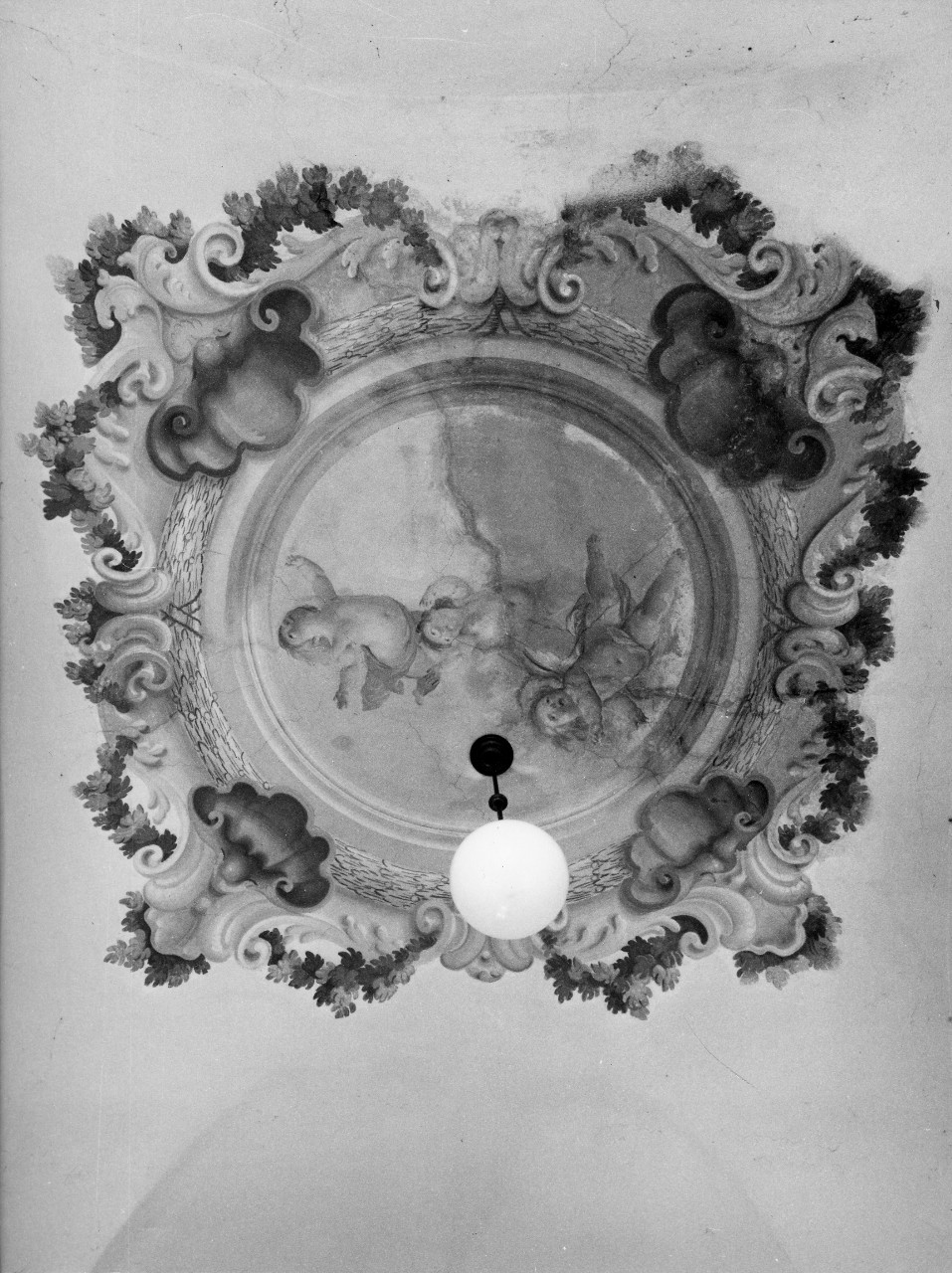 cornice architettonica con motivi decorativi e figure (soffitto dipinto) di Dandini Pietro (bottega) (fine sec. XVII)