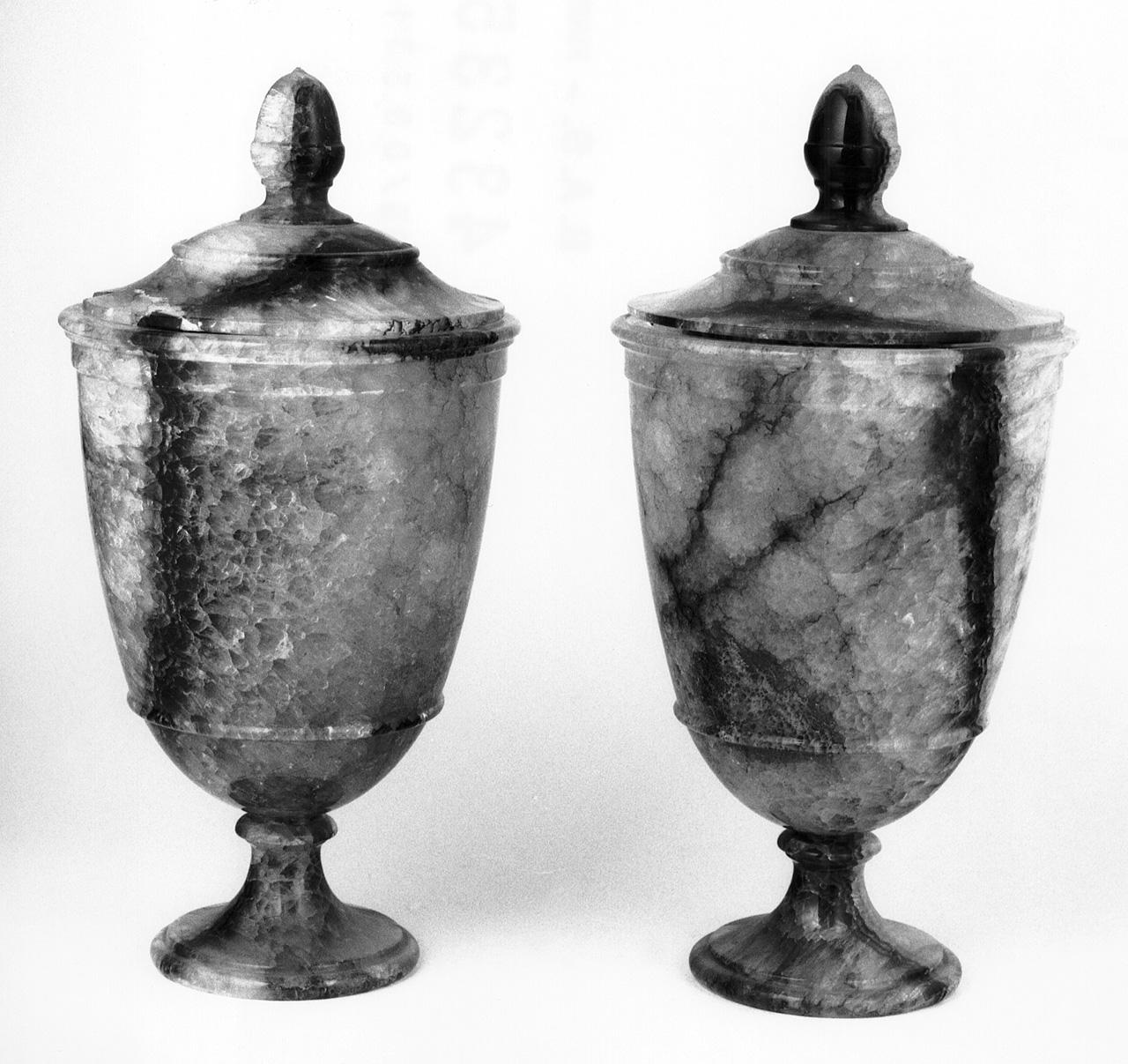 vaso, serie - bottega fiorentina (seconda metà sec. XVII)