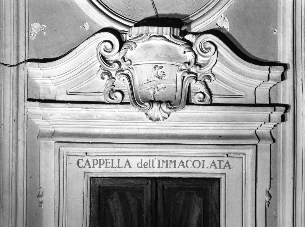 stemma gentilizio della famiglia Cecchi (rilievo) - bottega toscana (seconda metà sec. XVIII)