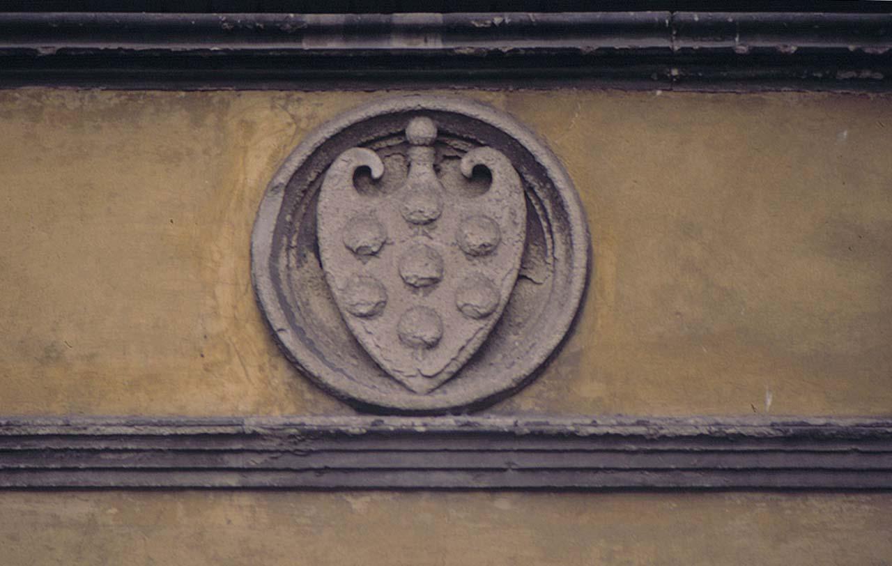 stemma gentilizio della famiglia Medici, stemma gentilizio (rilievo) di Manetti Ciaccheri Antonio (cerchia) (sec. XV)