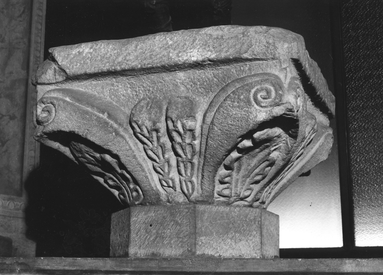 capitello - bottega toscana (sec. XIV)