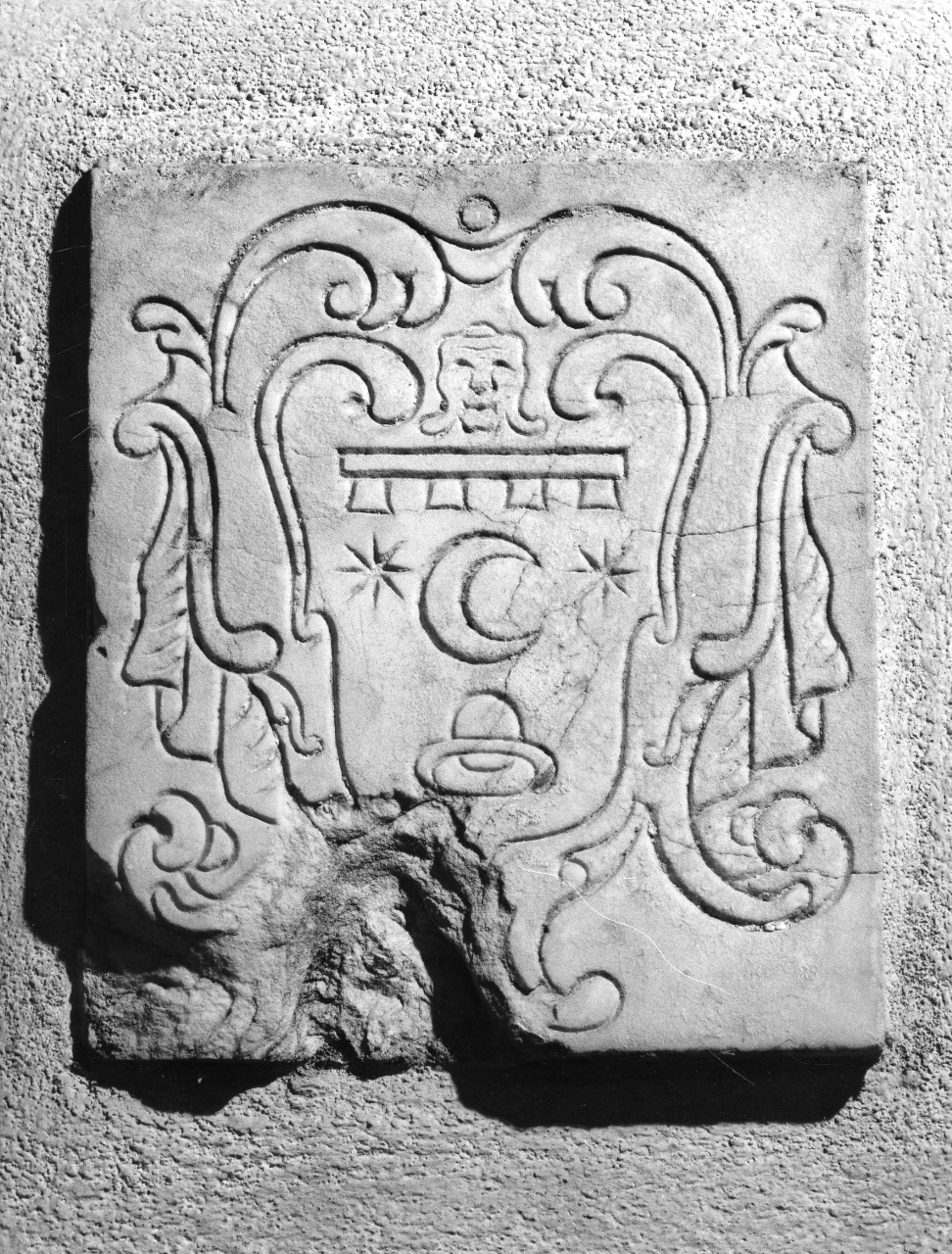 stemma (lapide) - manifattura toscana (sec. XVII)