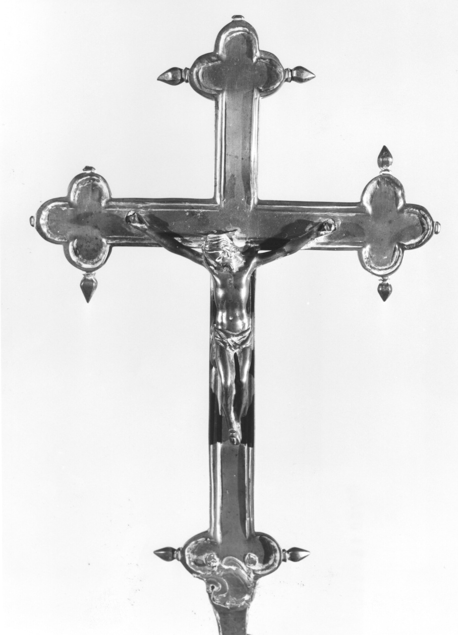 croce processionale - bottega toscana (fine/inizio secc. XVI/ XVII)