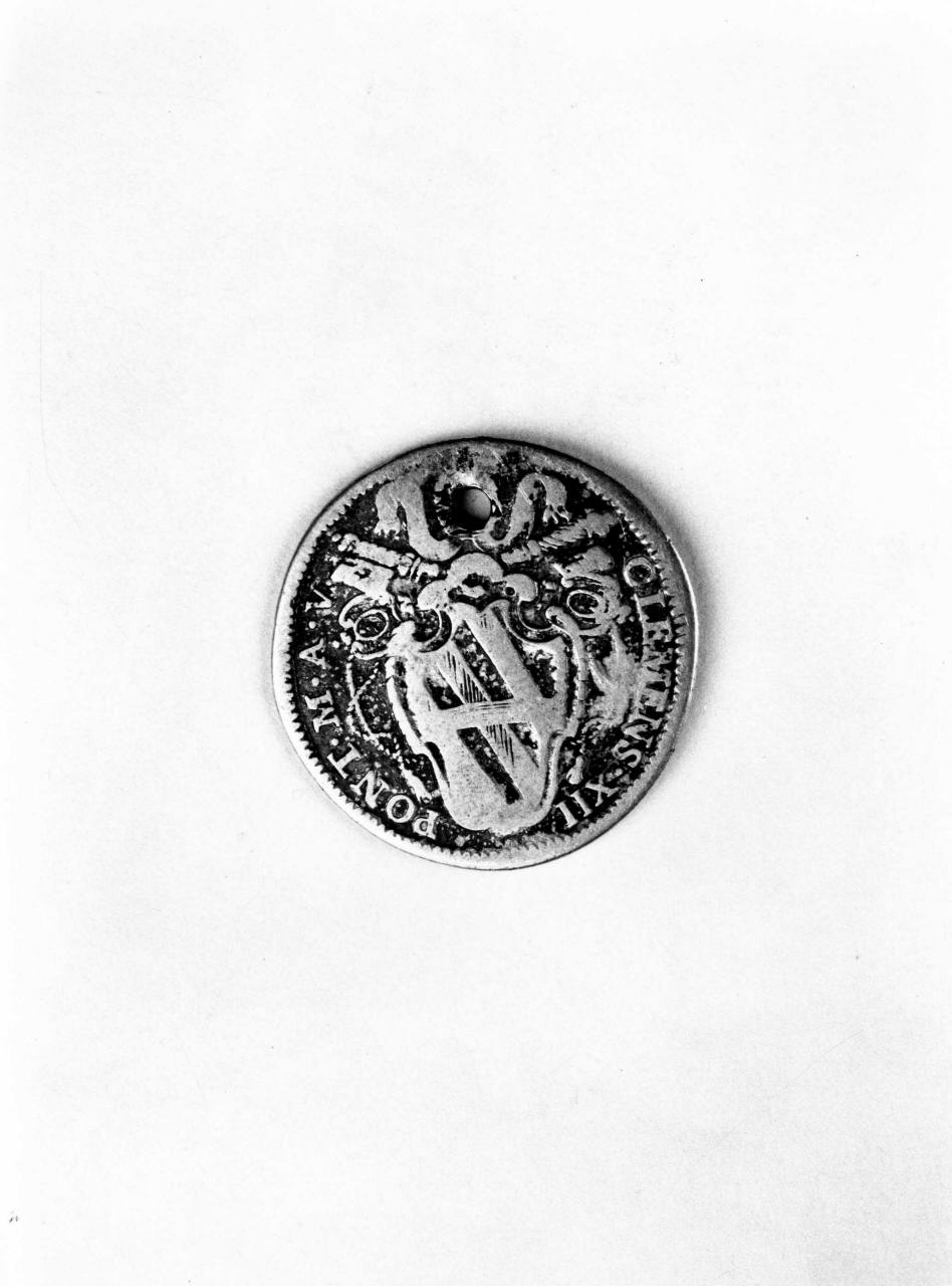 stemma di papa Clemente XII (medaglia) - bottega romana (sec. XVIII)