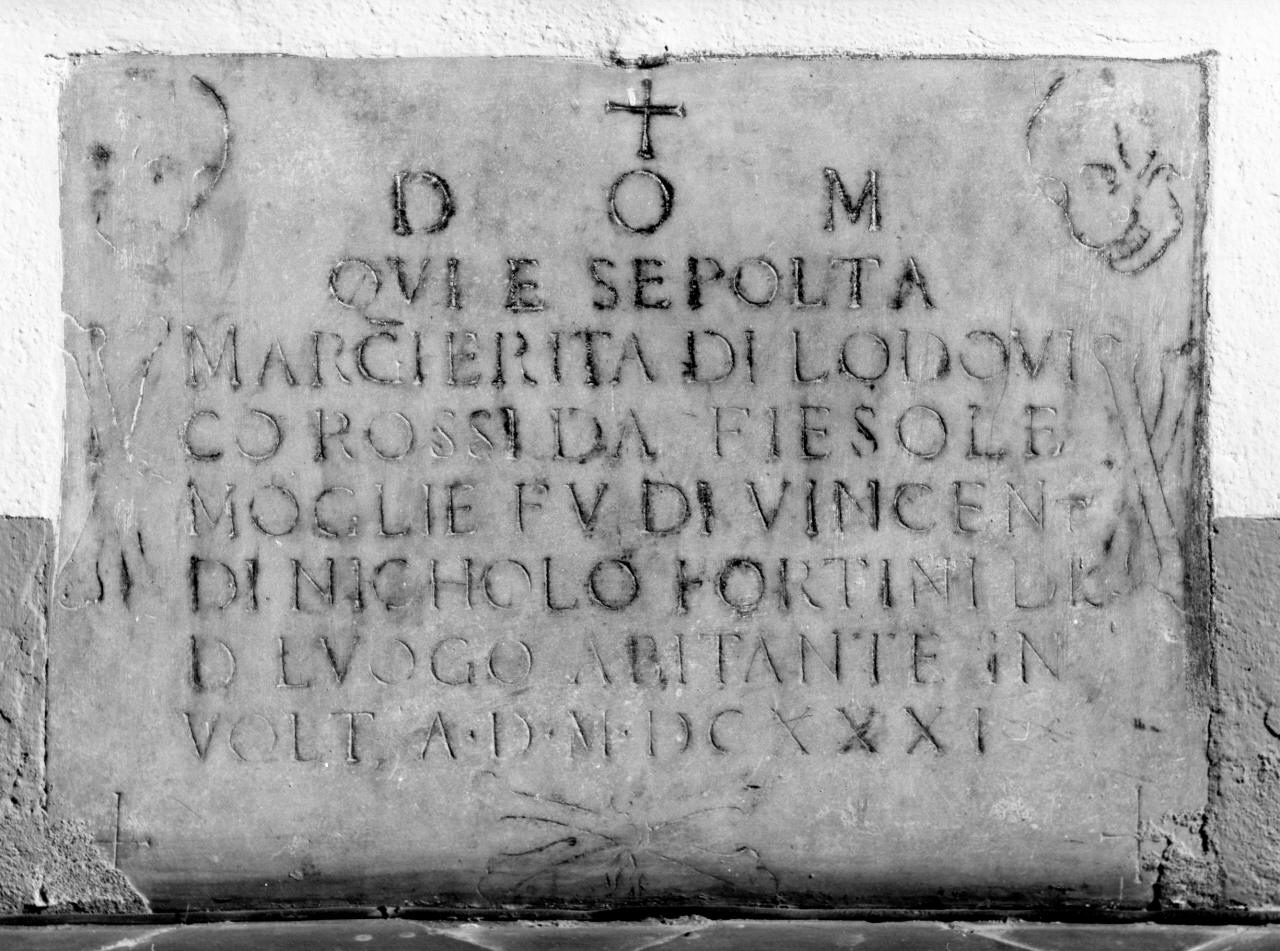 lapide tombale - produzione toscana (sec. XVII)