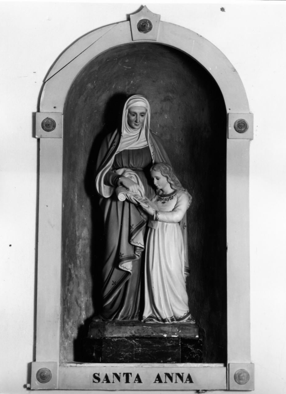 Sant'Anna insegna a leggere a Maria Vergine (statua) - produzione toscana (primo quarto sec. XX)