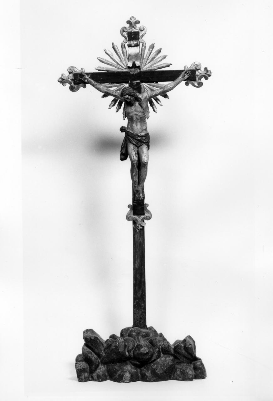 Cristo crocifisso (croce d'altare) - produzione toscana (prima metà sec. XVIII)