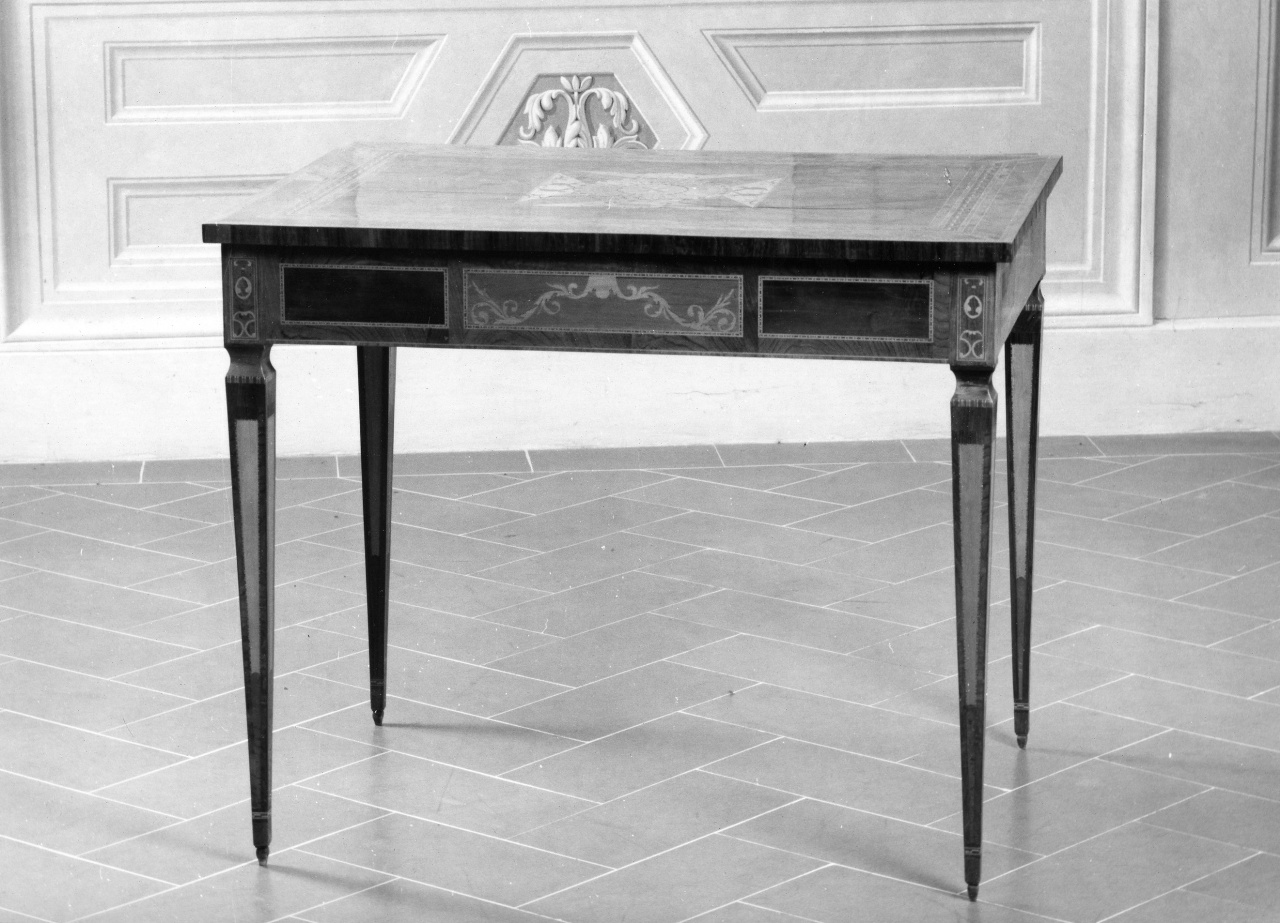 tavolino da gioco - bottega fiorentina (sec. XVIII)
