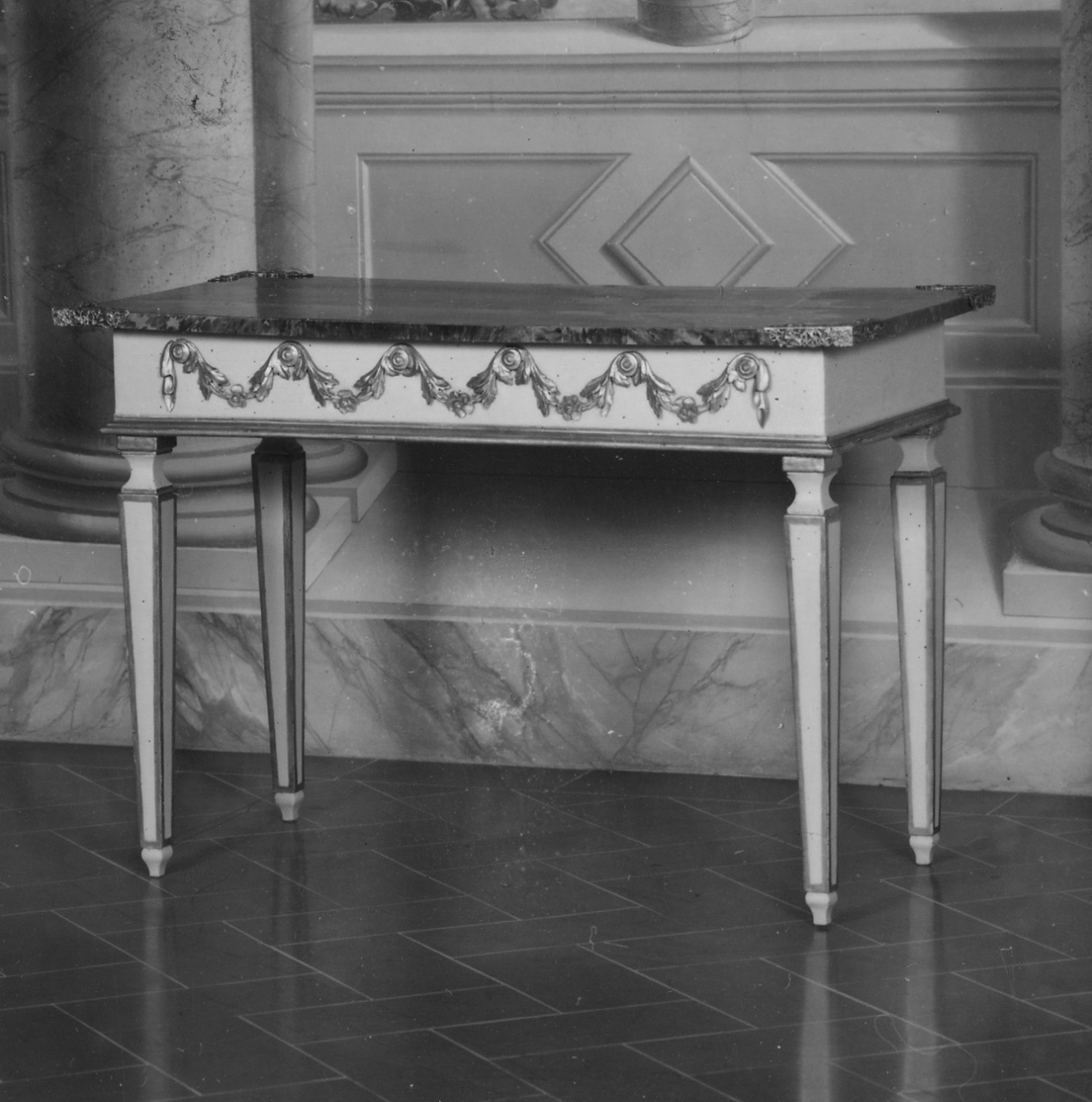 tavolo, serie - produzione fiorentina (sec. XVII)