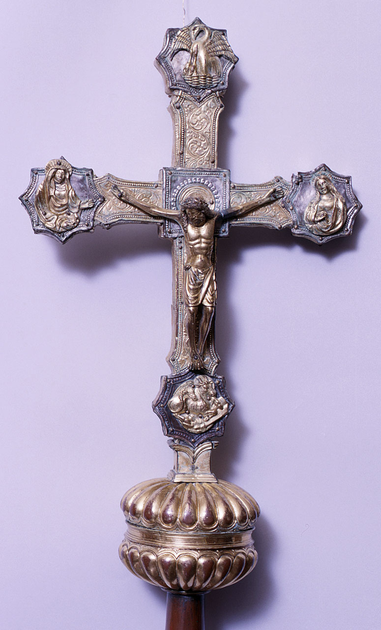 Cristo crocifisso, pellicano, Madonna, santa Maria Maddalena, simbolo di san Luca evangelista (croce processionale) - bottega italiana (sec. XV)