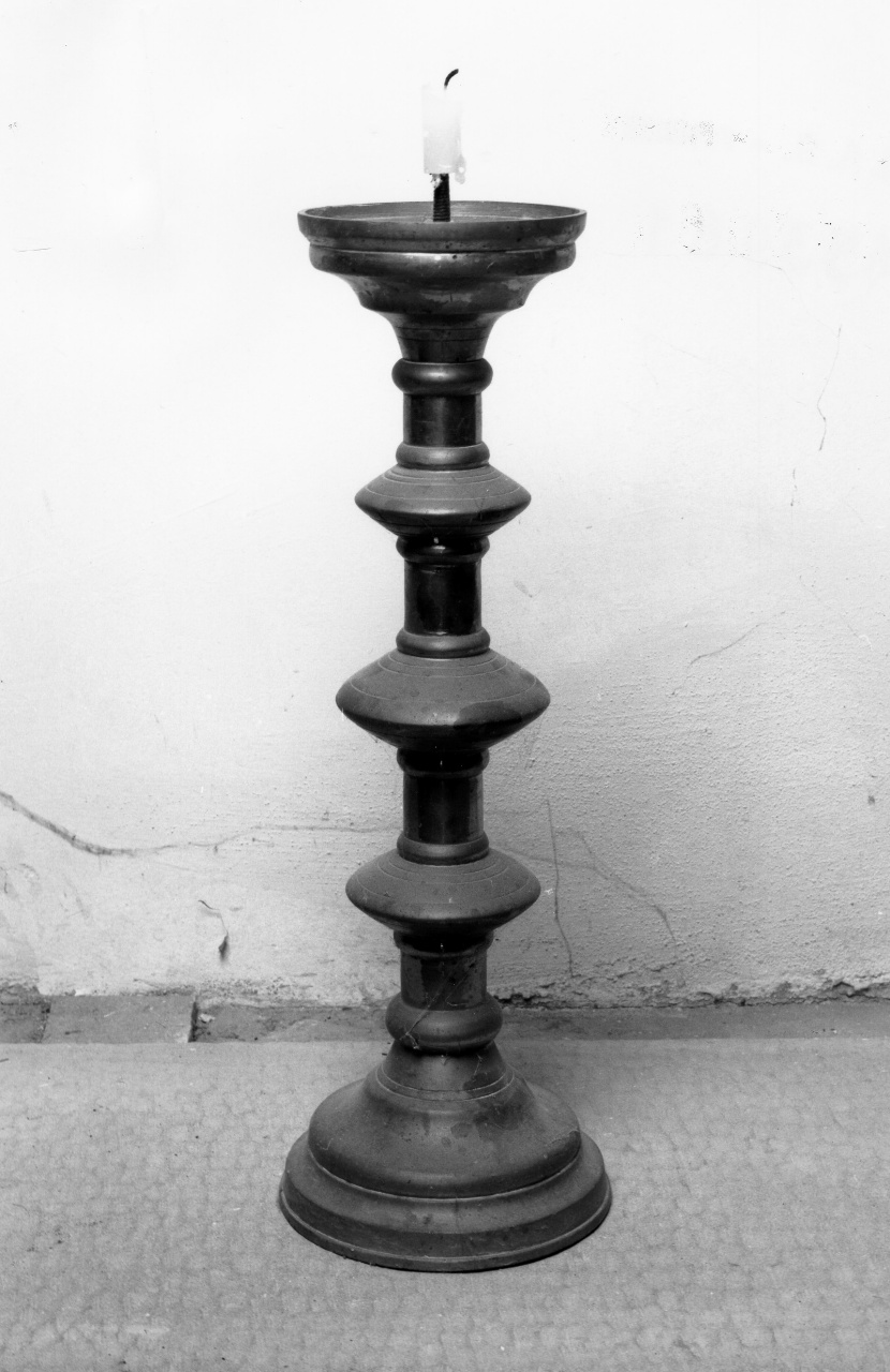 candeliere, serie - produzione toscana (primo quarto sec. XX)