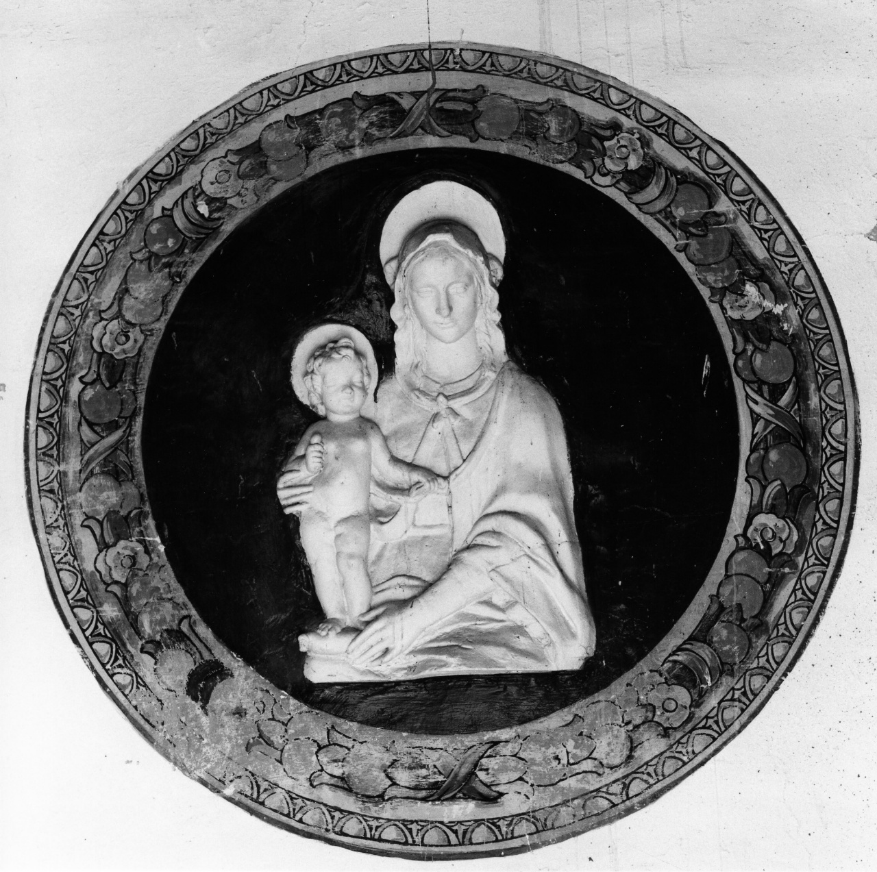 Madonna con Bambino (rilievo) - bottega toscana (sec. XX)