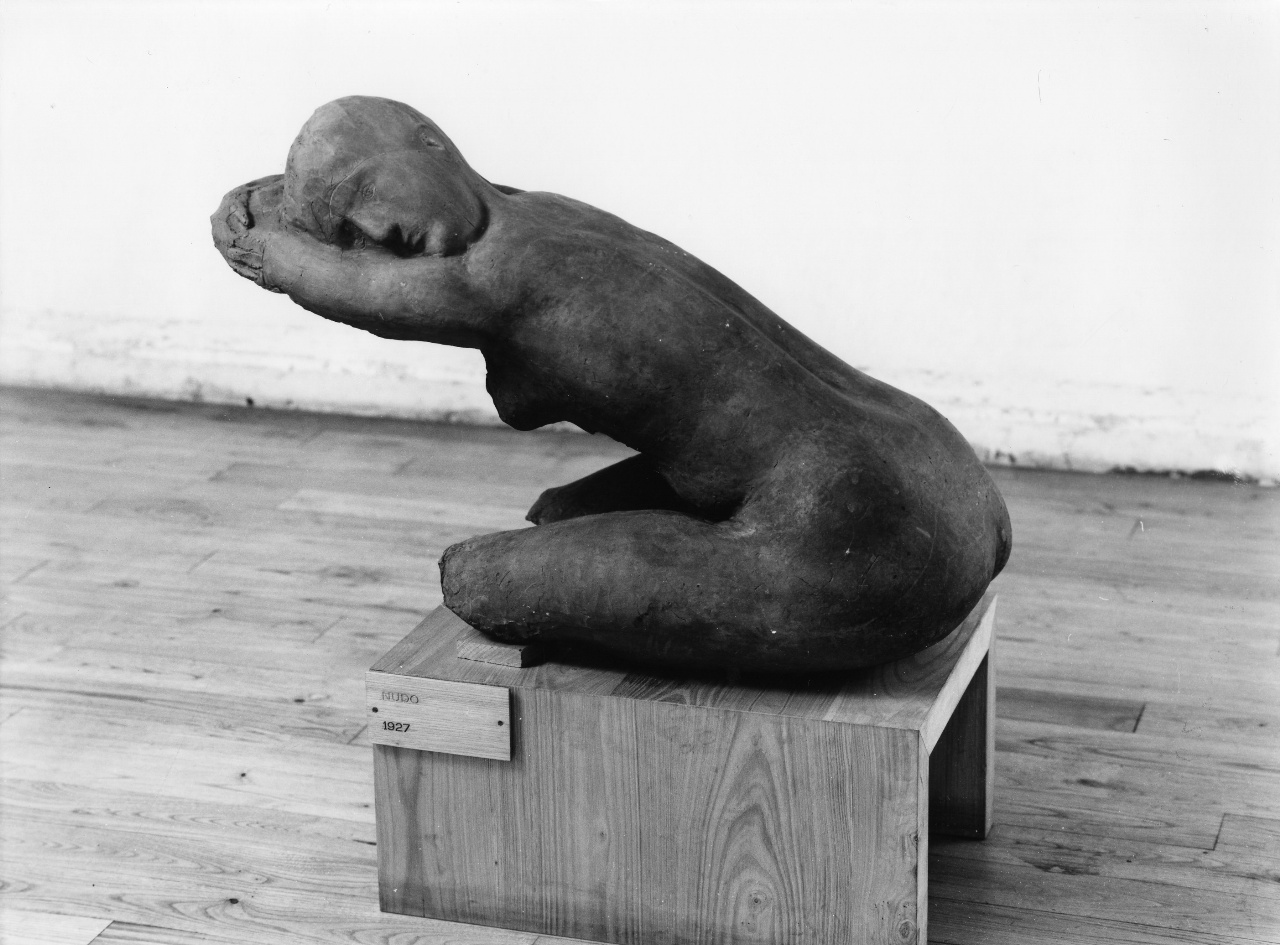 nudo, figura femminile nuda (scultura) di Marini Marino (sec. XX)