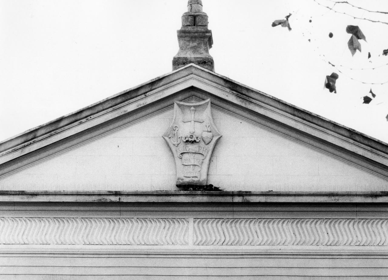 emblema della Congregazione delle Suore di S. Giuseppe dell'Apparizione (rilievo) di Polisello Angelo (sec. XX)