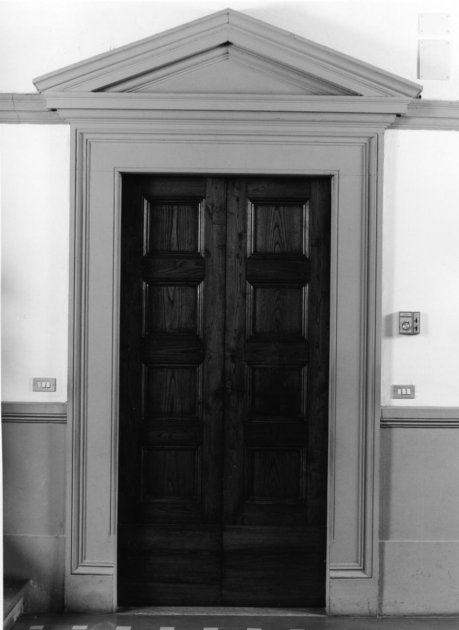 mostra di porta, serie di Polisello Angelo (sec. XX)