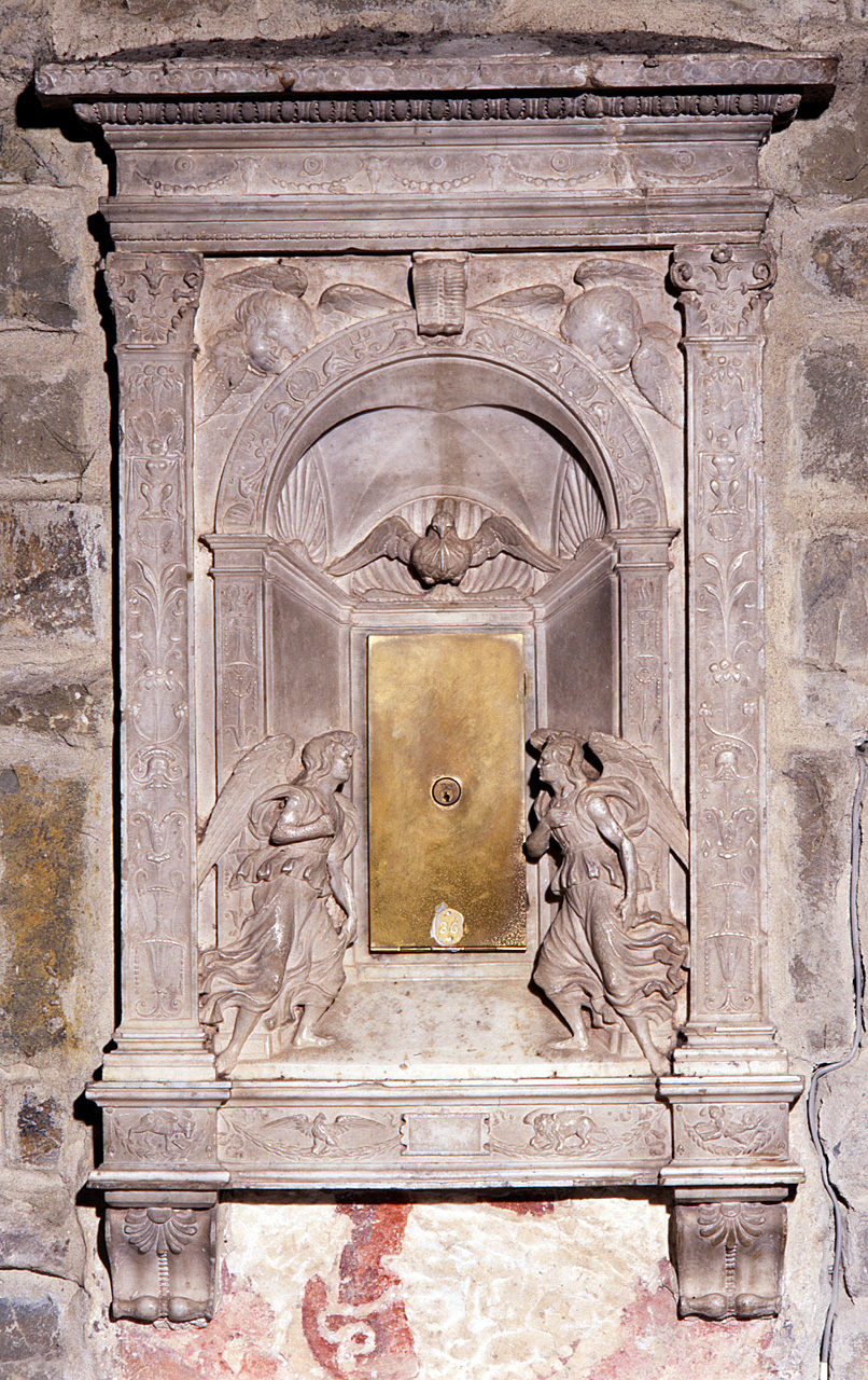 colomba dello Spirito Santo e due angeli (armadietto per oli santi) di Contucci Andrea detto Andrea Sansovino (sec. XV)