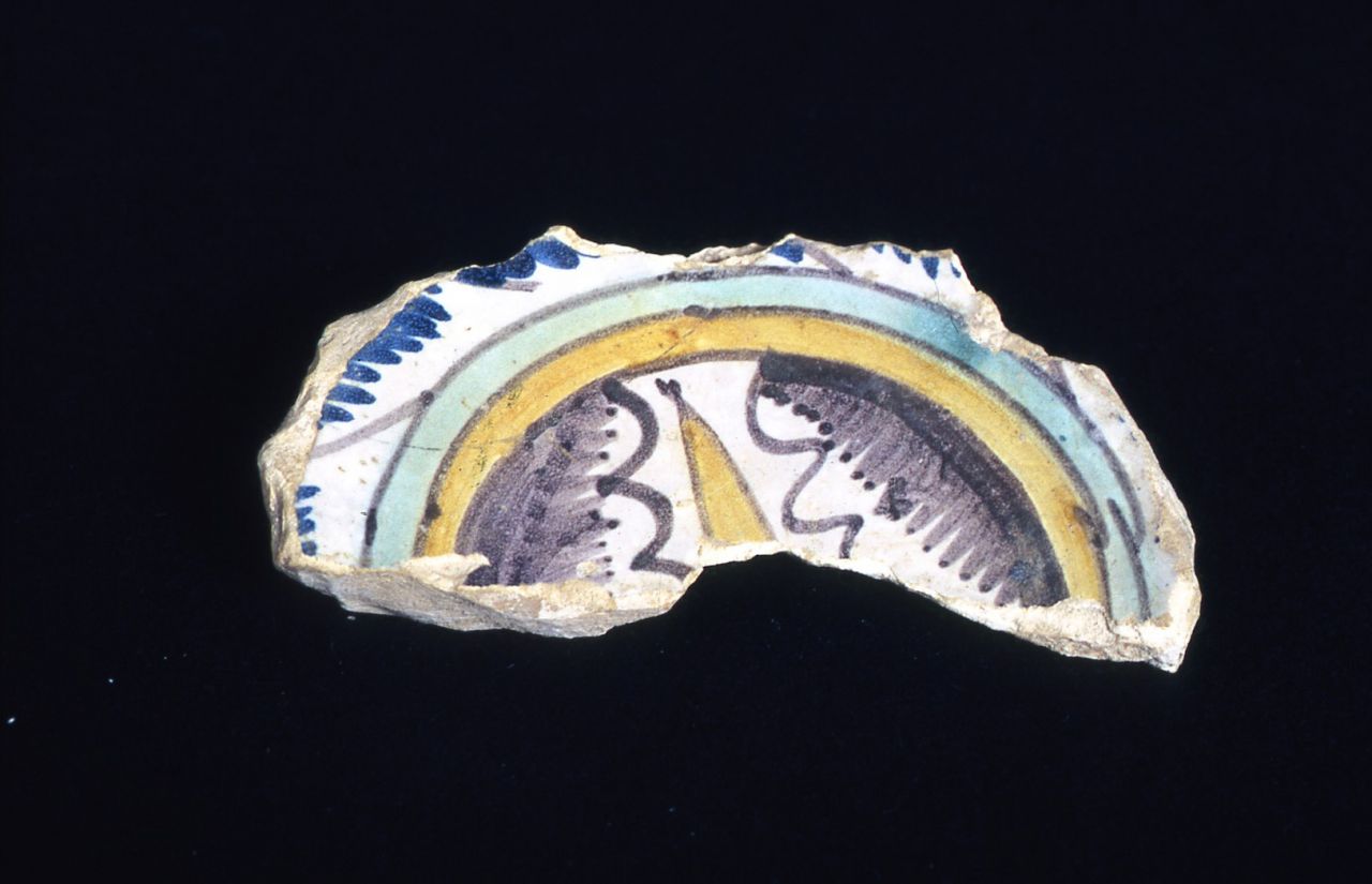 motivo decorativo geometrico (piatto, frammento) - manifattura fiorentina (seconda metà sec. XV)