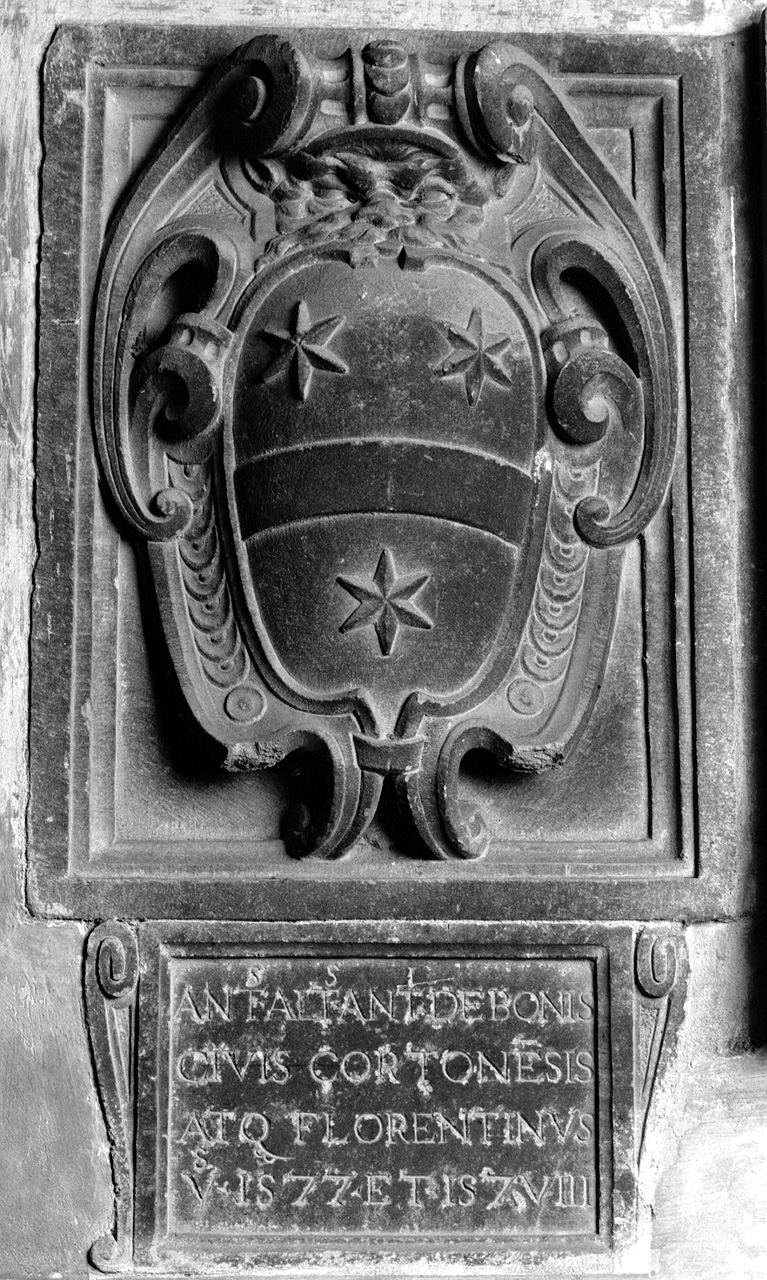 stemma gentilizio della famiglia Boni (rilievo) - ambito toscano (sec. XVI)