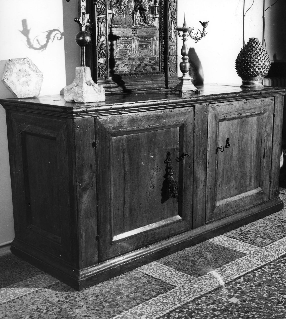 credenza - manifattura umbra (prima metà sec. XVII)