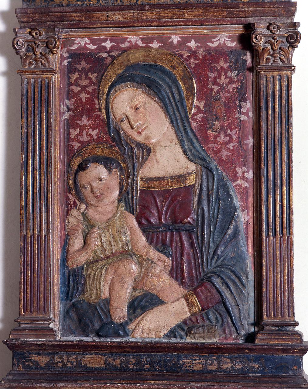 Madonna con Bambino (rilievo) di Landi Bartolomeo detto Neroccio (bottega) (seconda metà sec. XV)