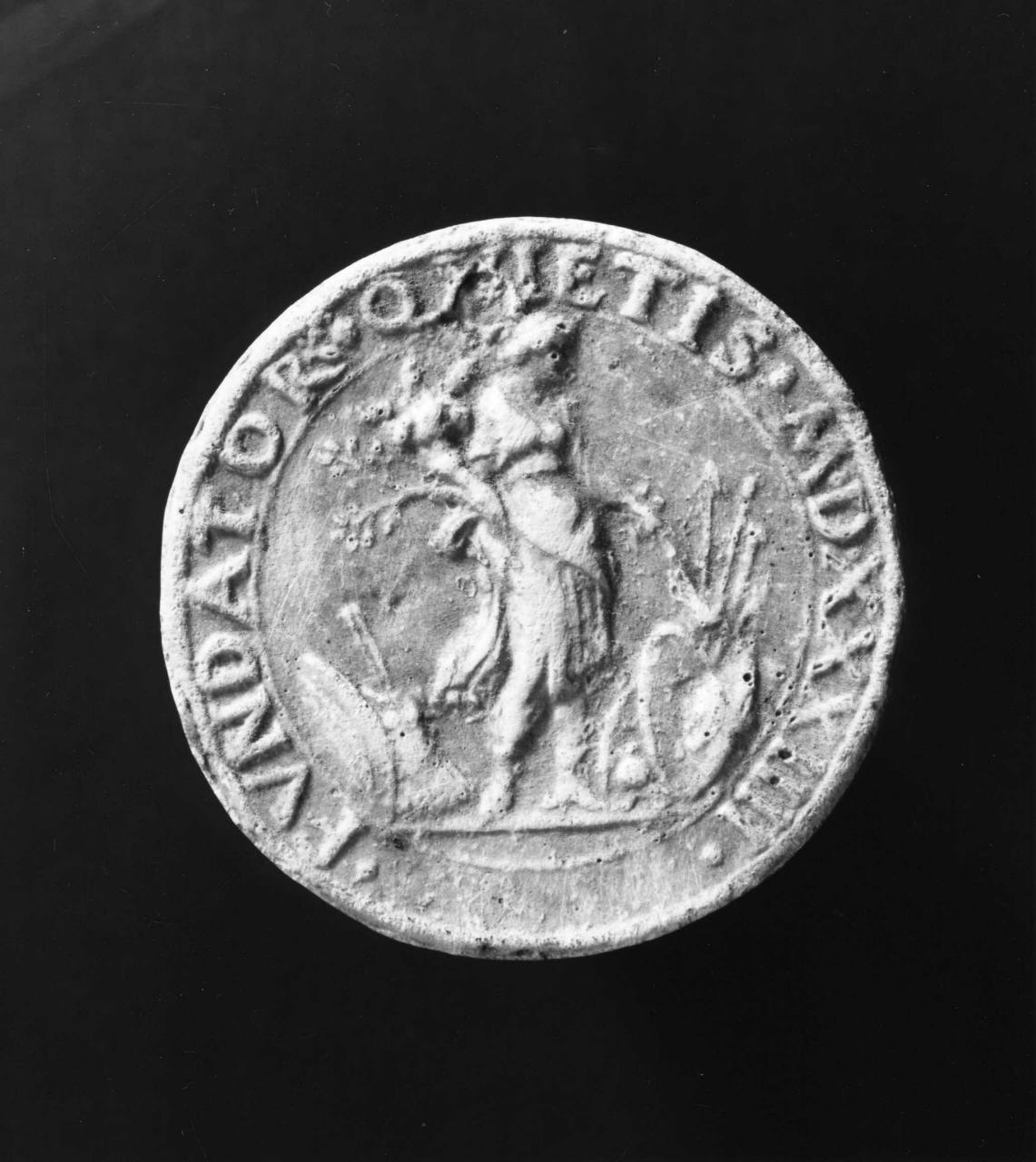 la Pace appicca il fuoco alle armi (calco di medaglia) di Lelli Oronzio (bottega) (sec. XIX)