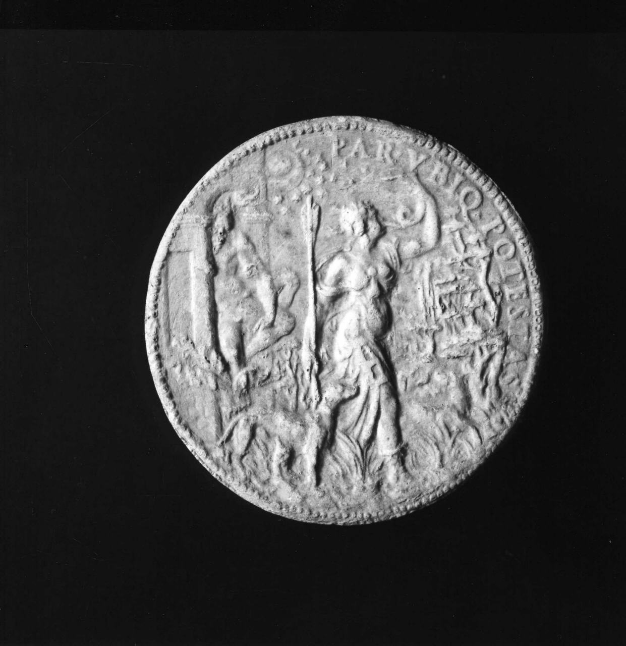 Ippolita Gonzaga come Diana cacciatrice (calco di medaglia) di Lelli Oronzio (bottega) (sec. XIX)