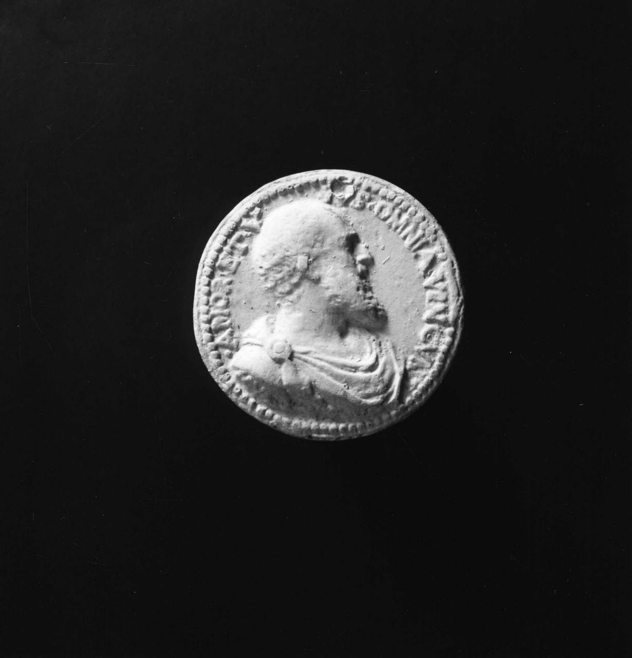 ritratto d'uomo (calco di medaglia) di Lelli Oronzio (bottega) (sec. XIX)