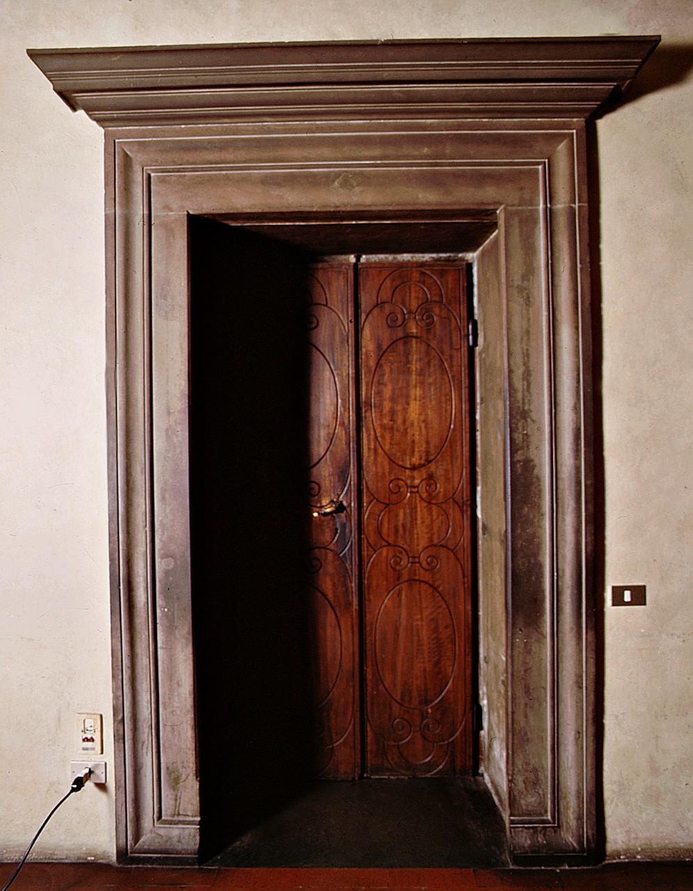 mostra di portale di Vasari Giorgio - bottega fiorentina (sec. XVI)