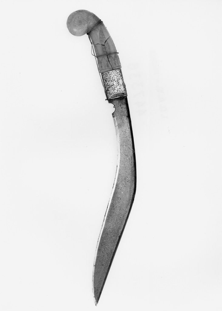 motivi decorativi vegetali (coltello) - manifattura indiana (secc. XVII/ XVIII)